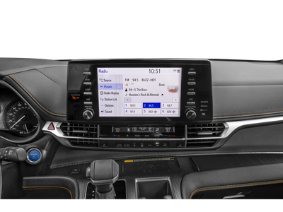 2025 Toyota Sienna Woodland Edition