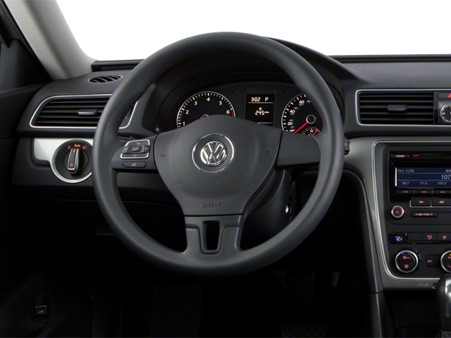 2013 Volkswagen Passat SEL Premium