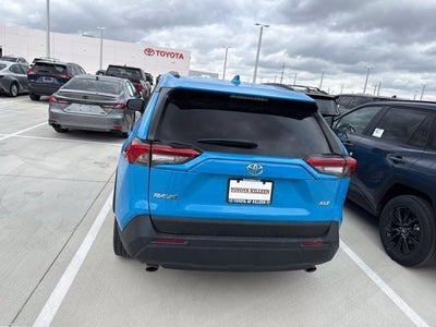 2021 Toyota RAV4 XLE Premium