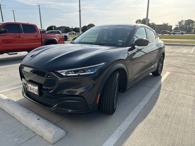 2022 Ford Mustang Mach-E Select