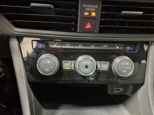 2019 Volkswagen Jetta R-Line