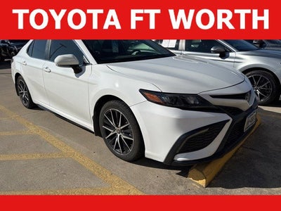 2024 Toyota Camry SE