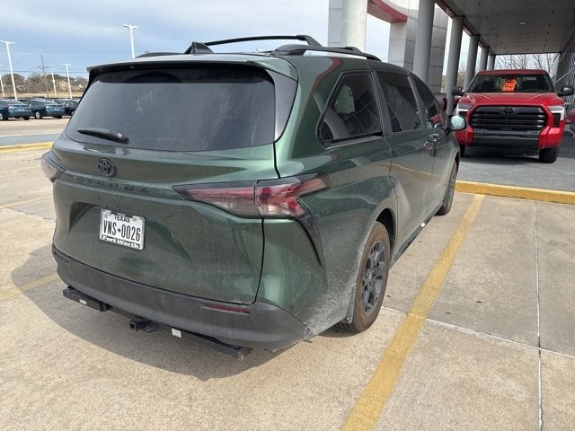 2025 Toyota Sienna Woodland Edition