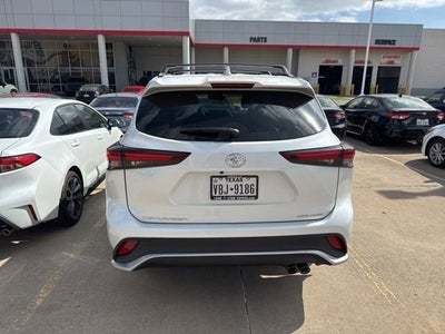 2024 Toyota Highlander XSE