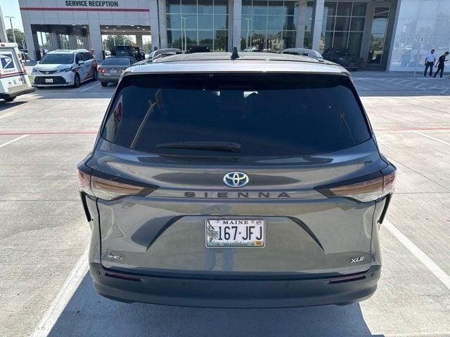 2025 Toyota Sienna XLE