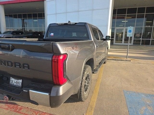 2023 Toyota Tundra 4WD SR5