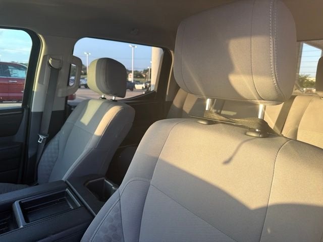 2022 Toyota Tundra 4WD SR5