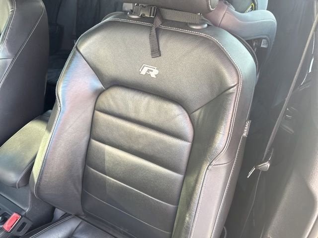 2016 Volkswagen Golf R DCC & Navigation 4Motion