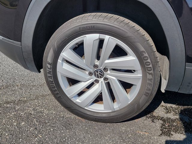 2023 Volkswagen Atlas Cross Sport 3.6L V6 SE with Technology