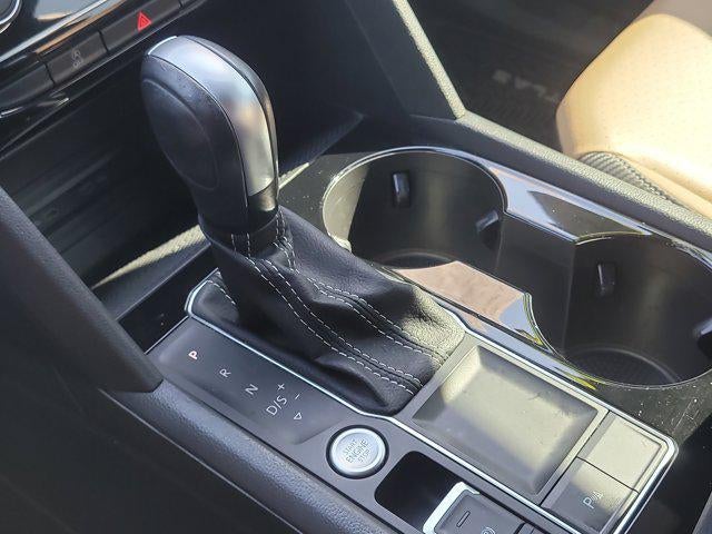 2023 Volkswagen Atlas Cross Sport 3.6L V6 SE with Technology