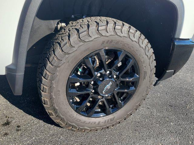 2025 Chevrolet Silverado HD LT