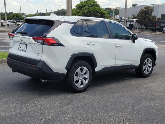 2025 Toyota RAV4 LE