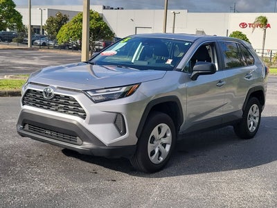 2025 Toyota RAV4 LE