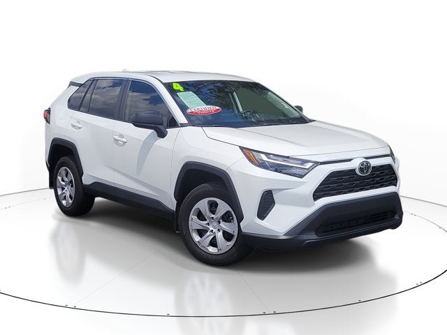 2024 Toyota RAV4 LE