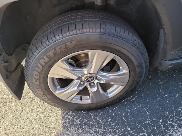 2024 Toyota RAV4 XLE