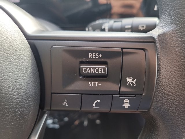 2025 Nissan Kicks MPV SV