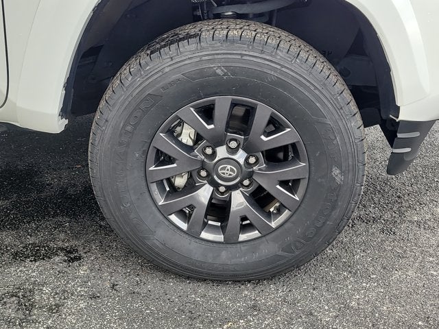 2023 Toyota TACOMA SR5 SR5