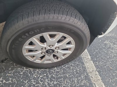 2025 Toyota Tacoma 4WD SR5