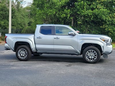 2024 Toyota Tacoma 4WD SR5