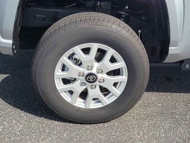 2025 Toyota TACOMA SR5 SR5
