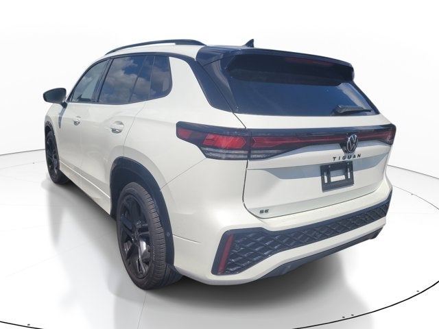 2025 Volkswagen Tiguan SE R-Line Black