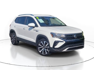 2024 Volkswagen Taos SE