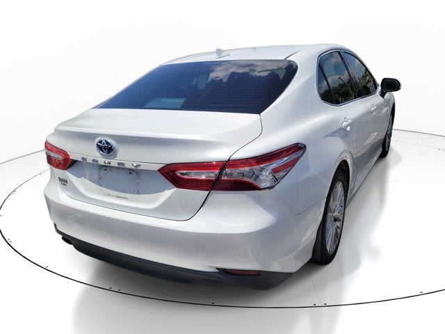 2020 Toyota Camry Hybrid XLE