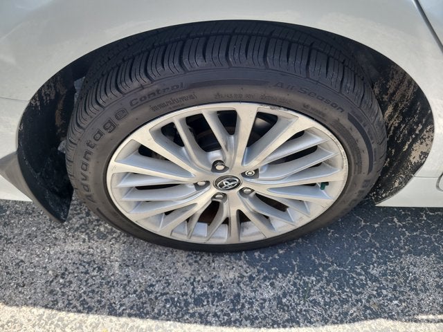 2020 Toyota Camry Hybrid XLE