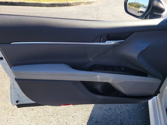 2024 Toyota Camry Hybrid LE