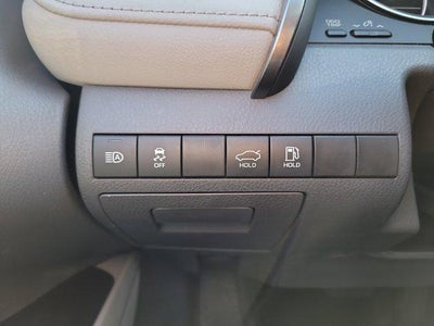 2024 Toyota Camry Hybrid LE