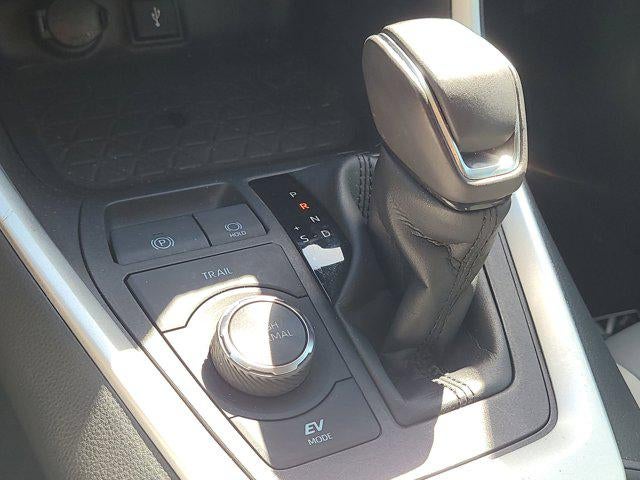 2022 Toyota RAV4 HYBRID Hybrid XLE Premium