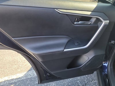 2022 Toyota RAV4 HYBRID Hybrid XLE