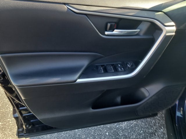 2022 Toyota RAV4 HYBRID Hybrid XLE