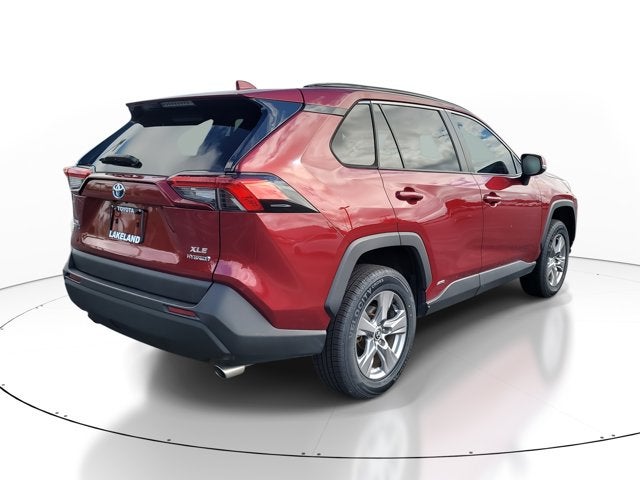 2022 Toyota RAV4 Hybrid XLE