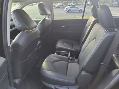 2024 Toyota GRAND HIGHLANDER Limited