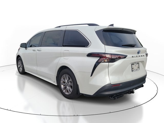 2024 Toyota Sienna XLE