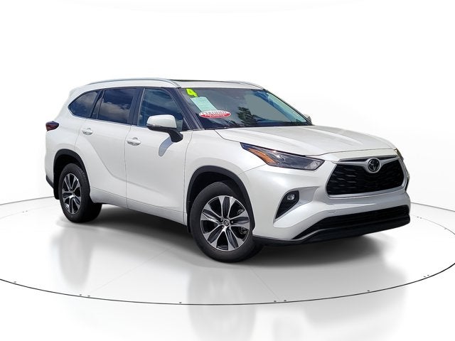 2024 Toyota Highlander XLE