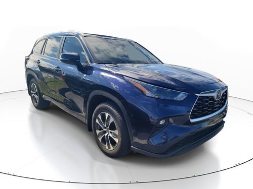 2025 Toyota HIGHLANDER XLE