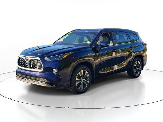 2025 Toyota HIGHLANDER XLE