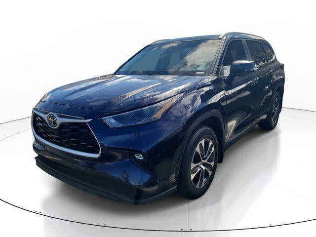 2025 Toyota HIGHLANDER XLE
