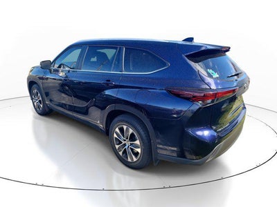 2025 Toyota HIGHLANDER XLE