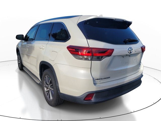 2018 Toyota Highlander SE