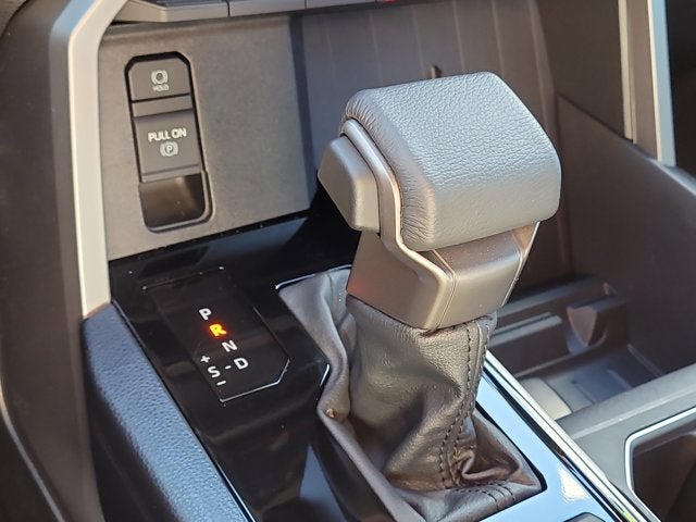 2026 Toyota TUNDRA 4X4 SR5