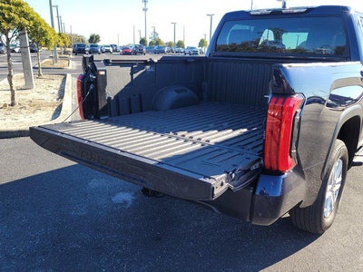 2026 Toyota TUNDRA 4X4 SR5