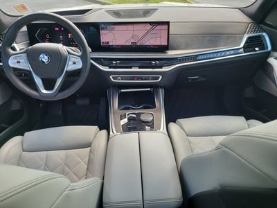 2023 BMW X7 xDrive40i