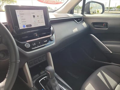 2025 Toyota Corolla Cross LE