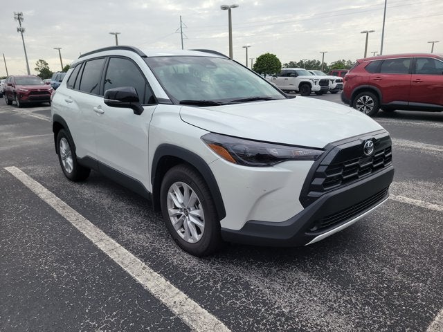 2026 Toyota Corolla Cross LE