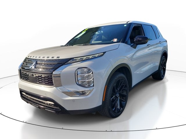 2023 Mitsubishi Outlander SE Black Edition