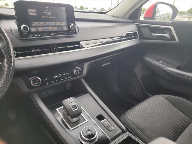 2024 Mitsubishi Outlander ES