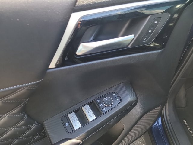 2023 Mitsubishi Outlander SEL